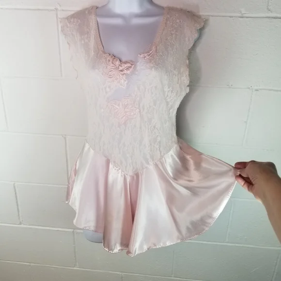Vtg 80s lace satin fairycore chemise